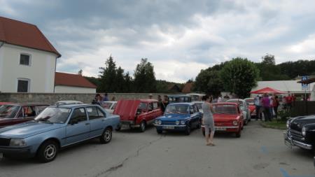 KNOBLEHARJEVO 2018 - Panoramska vožnja z oldtimerji